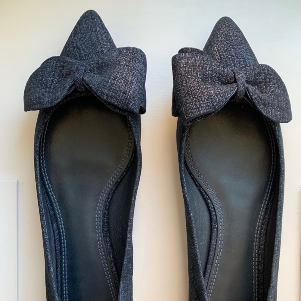 Tory Burch Pointy Toe Flats (Size 9)